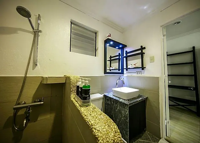 Hotel Ocean Vida And Dive Daanbantayan