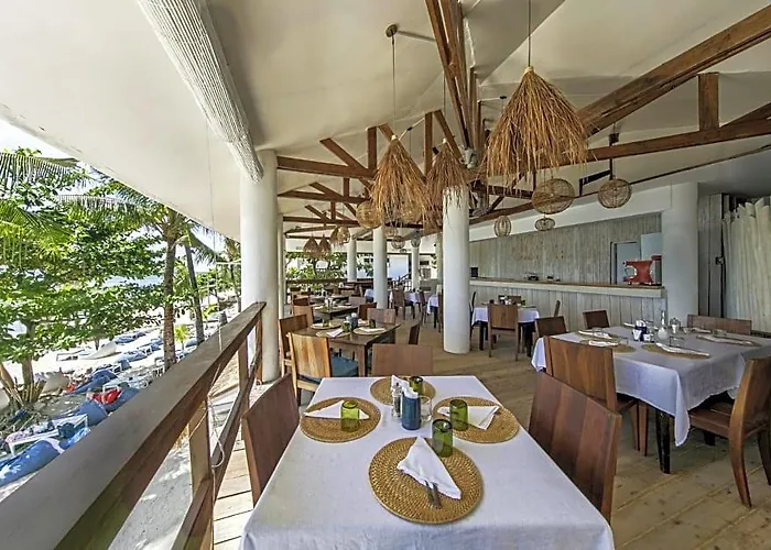 Ocean Vida And Dive Hotel Daanbantayan